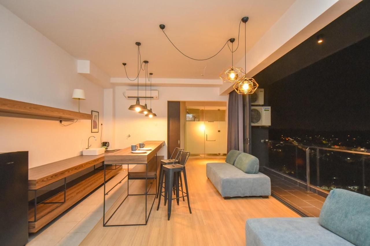 Cube 8Teens By Nest Home Johor Bahru Kültér fotó