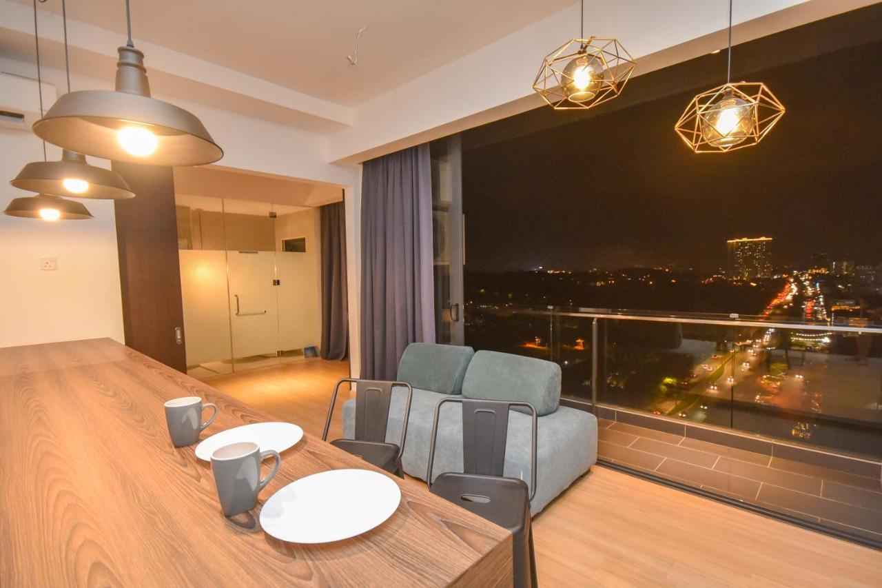 Cube 8Teens By Nest Home Johor Bahru Kültér fotó
