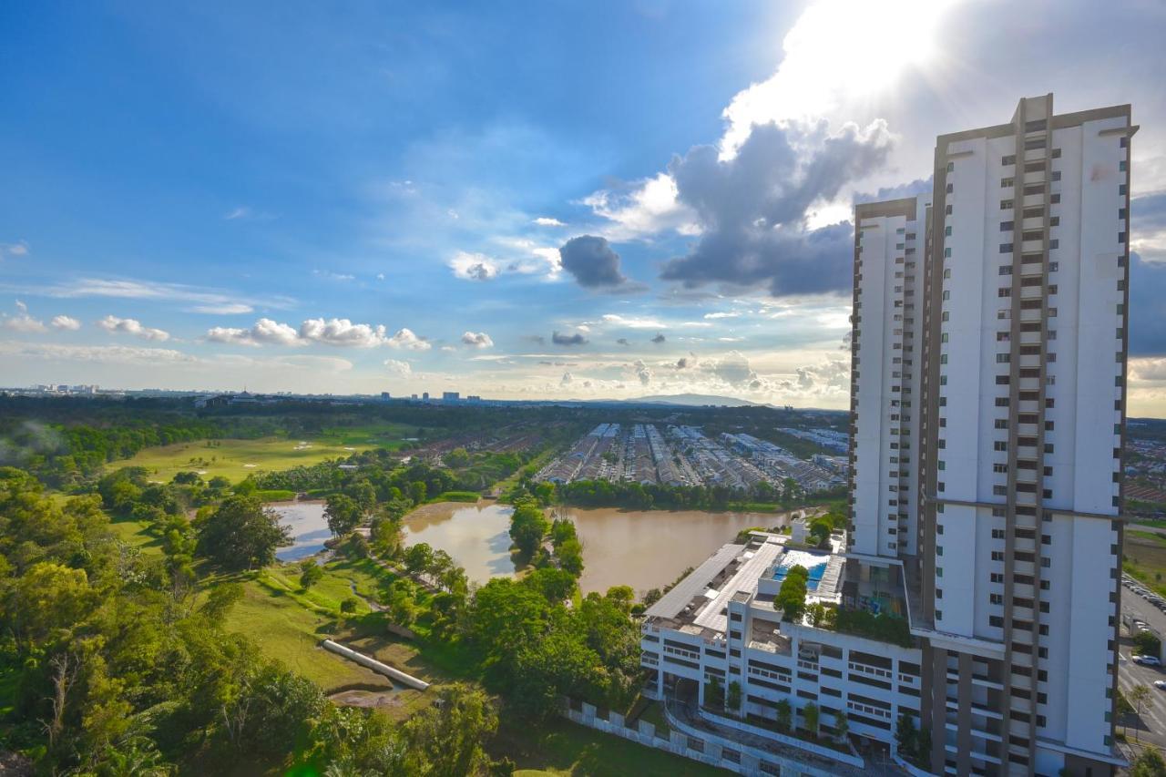 Cube 8Teens By Nest Home Johor Bahru Kültér fotó